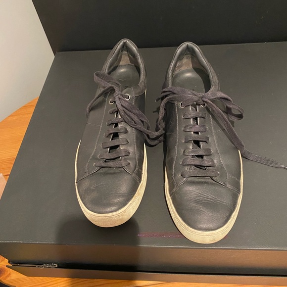 HUGO BOSS Men’s Black Leather Sneakers Sz 40 - Picture 2 of 9